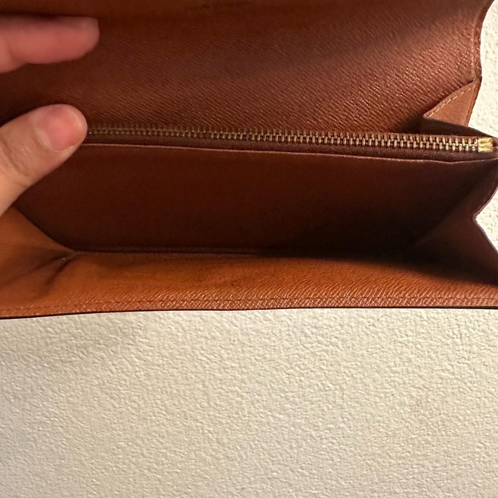 Louis Vuitton Monogram Wallet - Picture 8 of 10